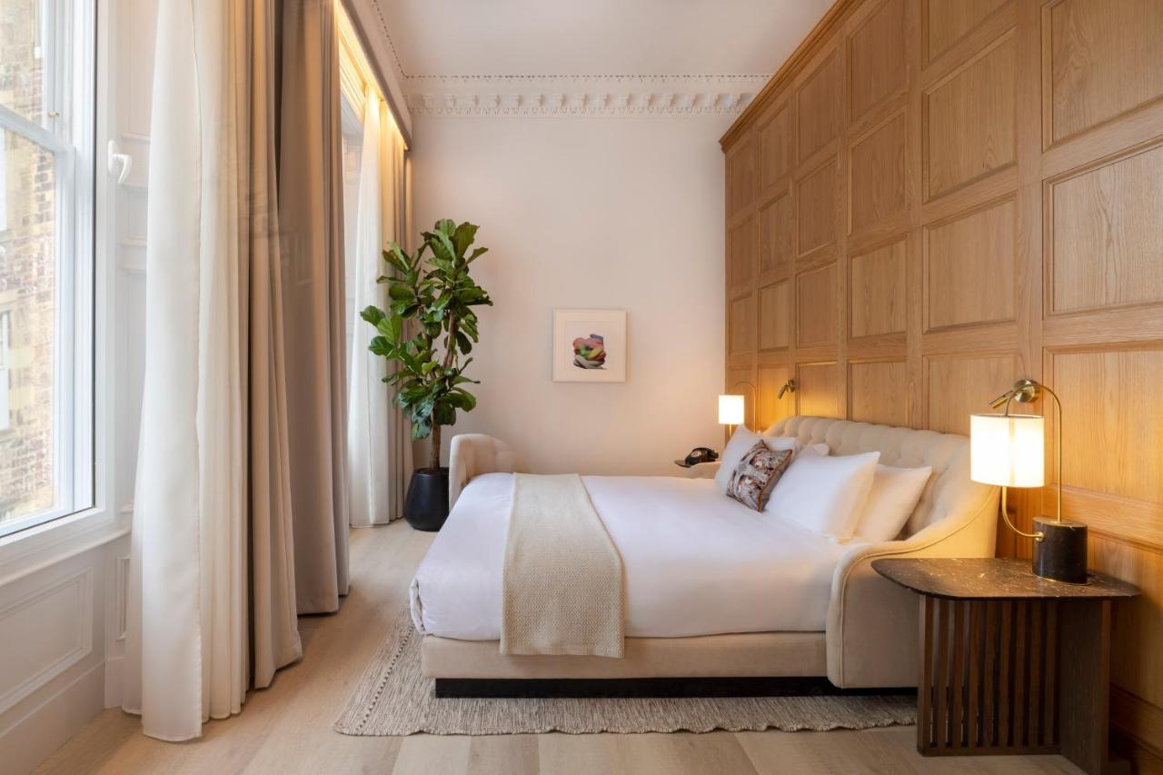 Virgin Hotels EDI Exterior foto A bedroom at The Standard London