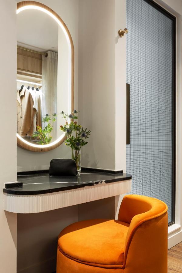 Virgin Hotels EDI Exterior foto A bathroom in a hotel
