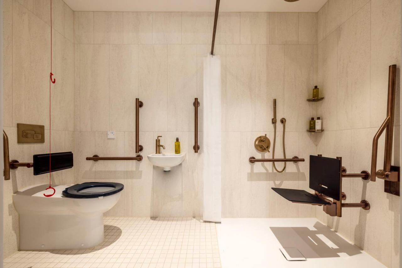 Virgin Hotels EDI Exterior foto Disabled toilet with shower