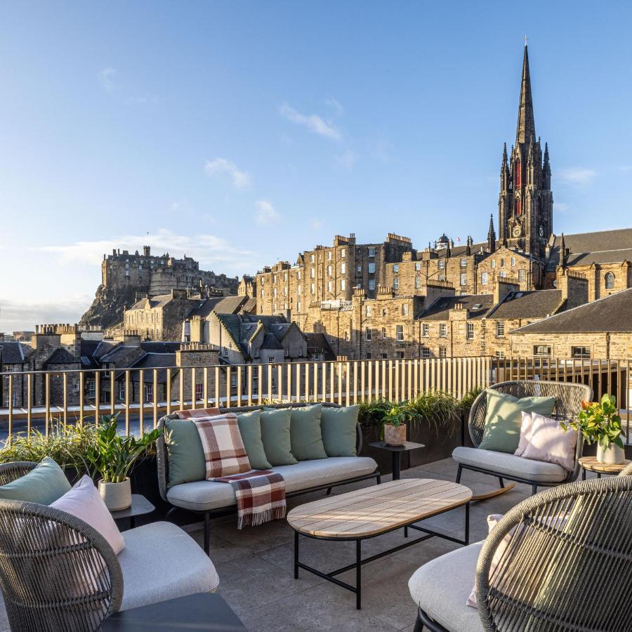 Virgin Hotels EDI Exterior foto The Edinburgh Castle view from the rooftop terrace